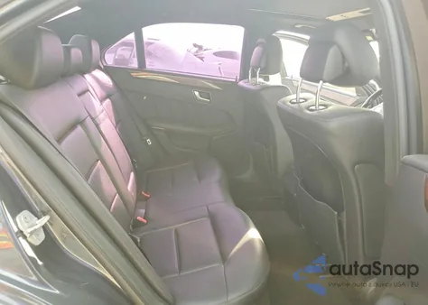 2013 Mercedes-Benz E 350 z USA, uszkodzony, nr VIN WDDHF5KB5DA718596